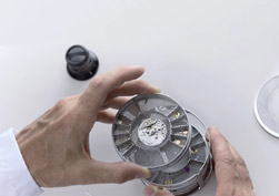 广州积家售后维修网点-清洗保养