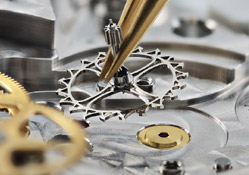 广州积家售后维修网点-全面保养